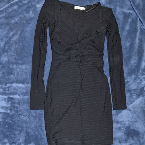 Skylar + Madison Dresses & Skirts - Skylar + Madison Black Textured Long Sleeve Dress